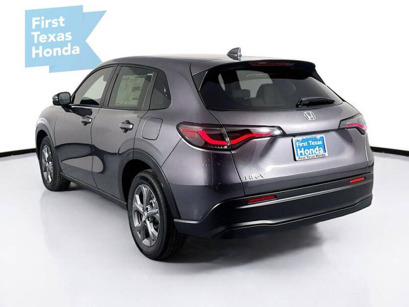 2027 Honda HR-V LX