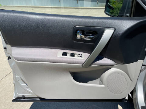 2012 Nissan Rogue S
