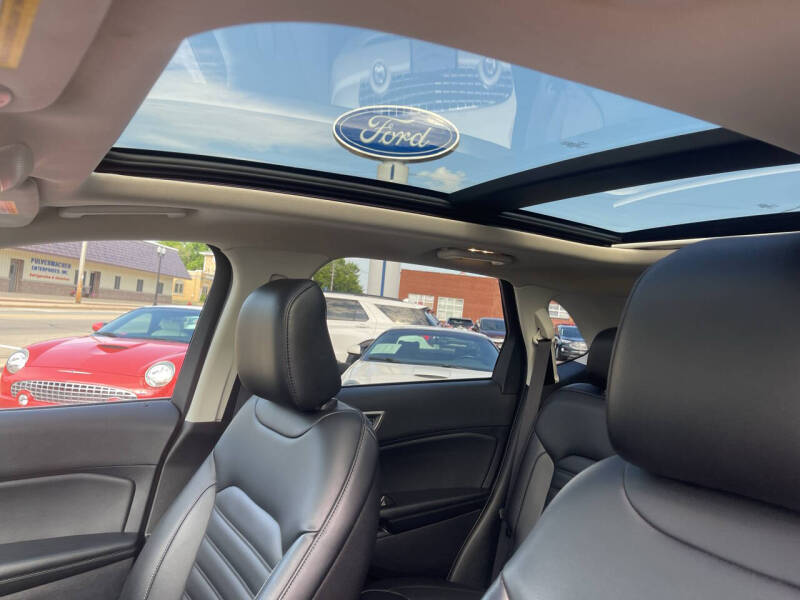 2020 Ford Edge SEL