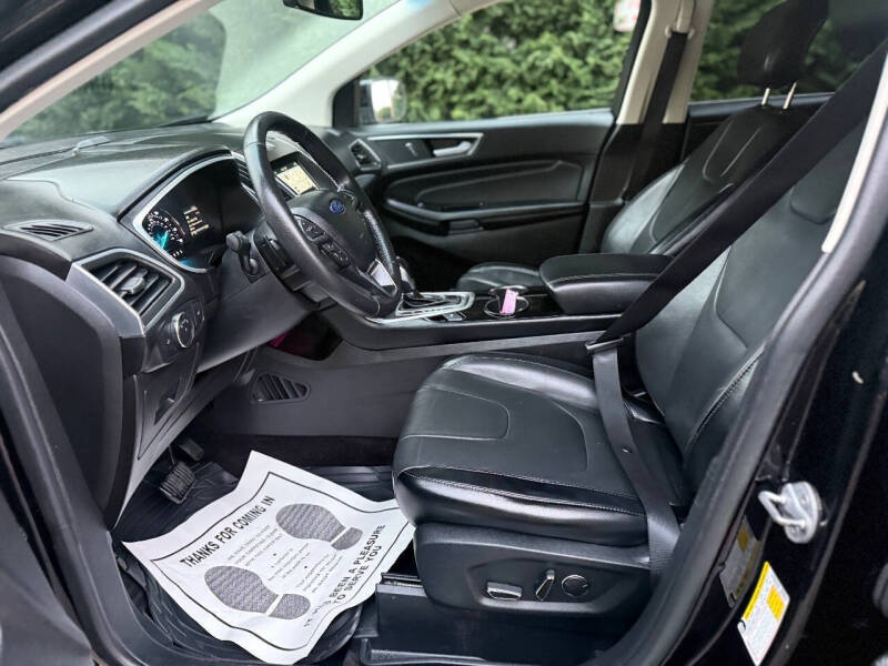 2017 Ford Edge Titanium