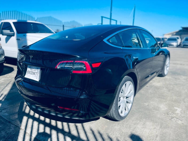 2019 Tesla Model 3 Long Range