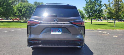 2022 Toyota Sienna XSE 7-Passenger