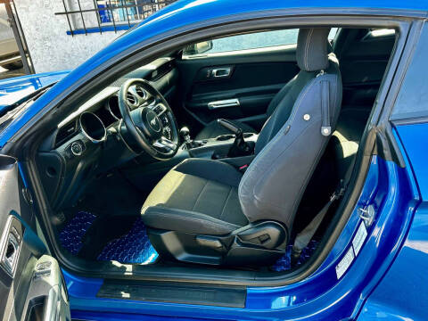 2017 Ford Mustang V6