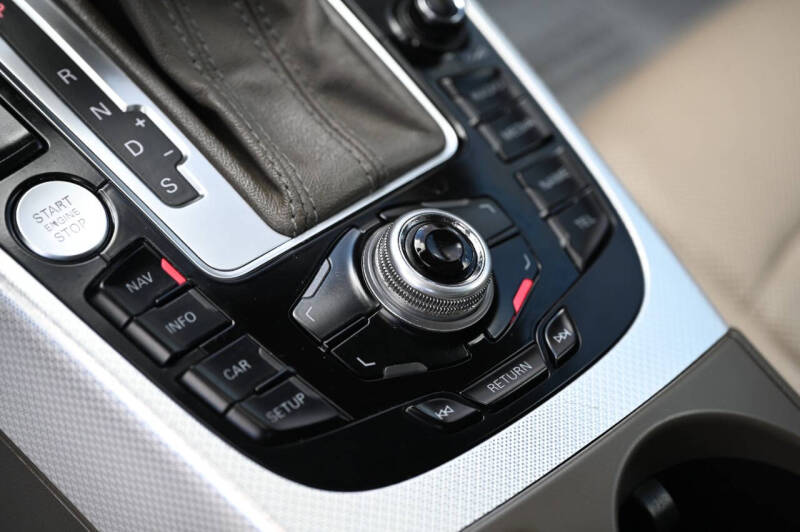 2011 Audi A5 2.0T quattro Prestige