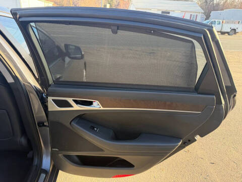 2015 Hyundai Genesis