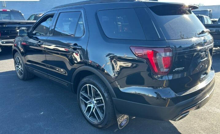 2017 Ford Explorer Sport