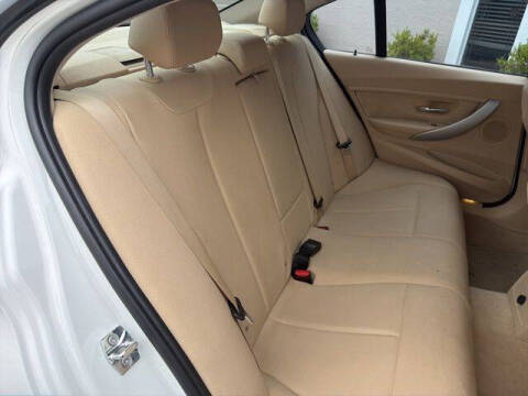 2012 BMW 3 Series 328i