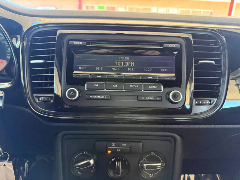2014 Volkswagen Beetle 2.5L Entry PZEV