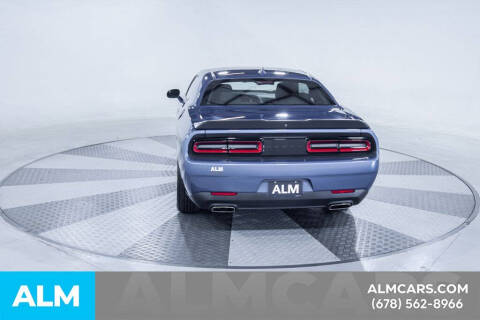 2021 Dodge Challenger SXT