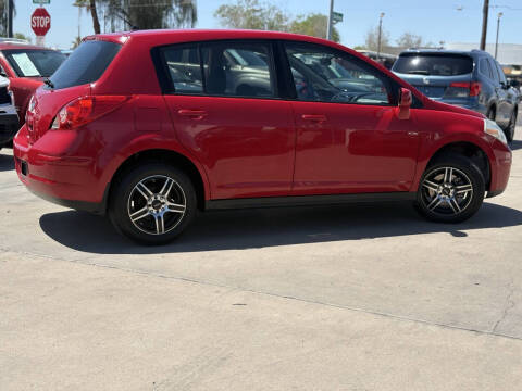 2009 Nissan Versa 1.8 SL