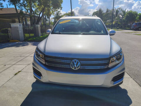 2017 Volkswagen Tiguan 2.0T Wolfsburg Edition