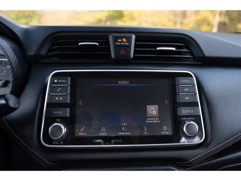 2020 Nissan Versa SR