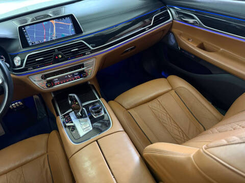 2017 BMW 7 Series 750i