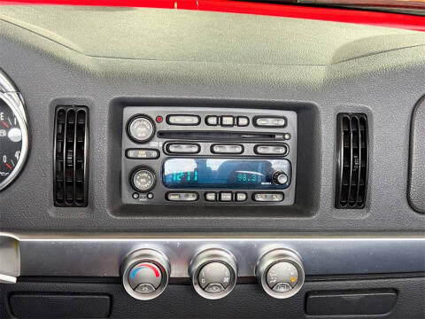 2004 Chevrolet SSR LS