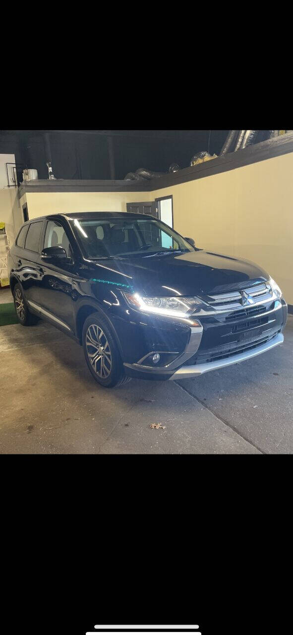 2017 Mitsubishi Outlander for sale at Heavenly Touch Auto Sales Inc in Middletown, NY