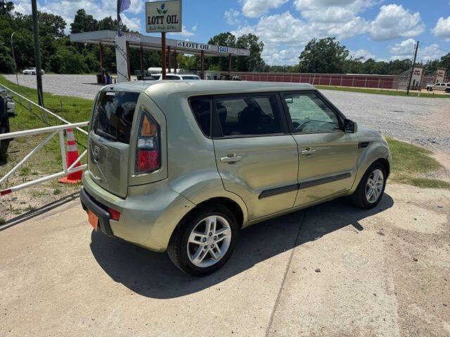 2011 Kia Soul +