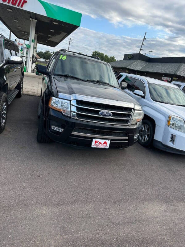 2016 Ford Expedition Limited's photo