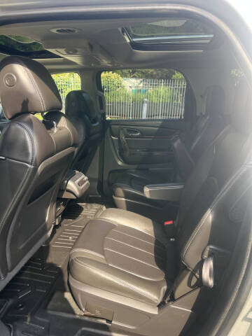 2015 GMC Acadia Denali