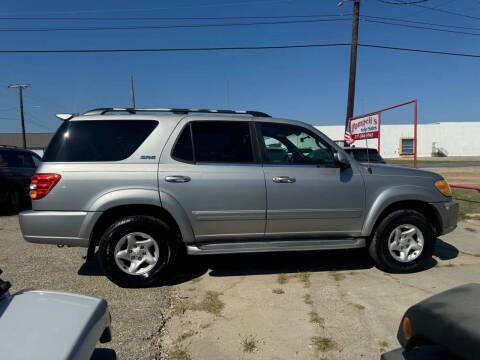 2002 Toyota Sequoia SR5