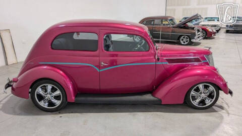 1937 Ford Tudor