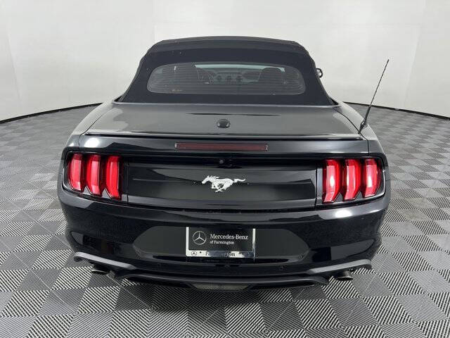 2022 Ford Mustang EcoBoost Premium