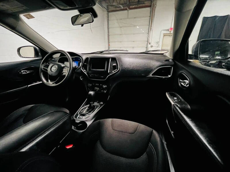 2019 Jeep Cherokee Latitude