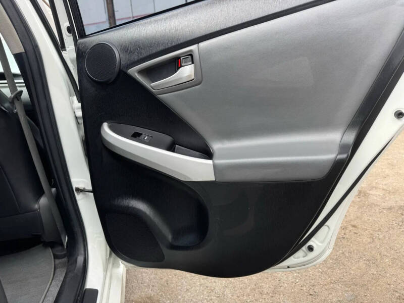 2015 Toyota Prius Plug-in Hybrid