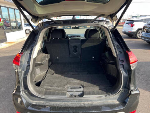 2018 Nissan Rogue SV