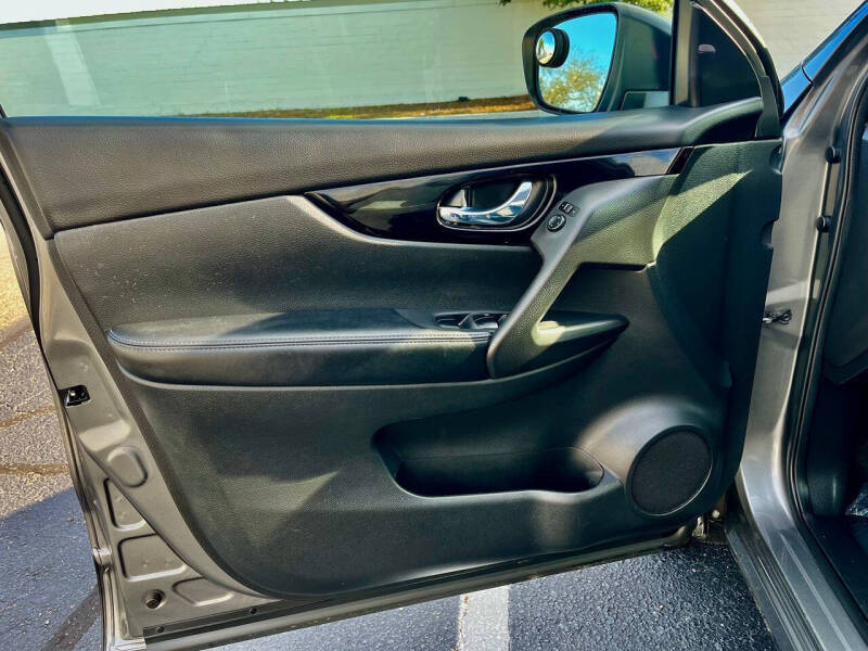 2018 Nissan Rogue Sport SV