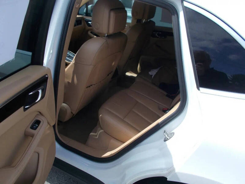 2016 Porsche Macan S