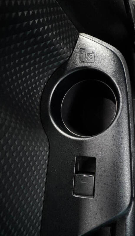 2022 Toyota C-HR XLE