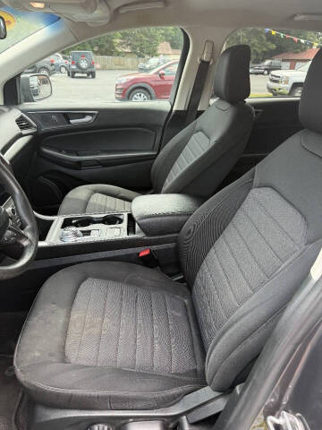 2021 Ford Edge SE