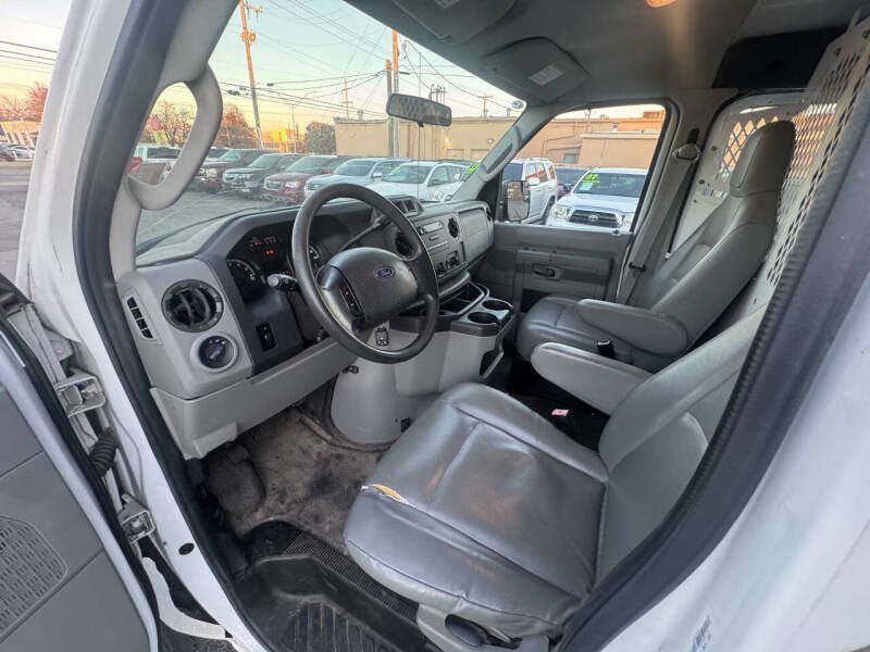 2011 Ford E-Series E-250