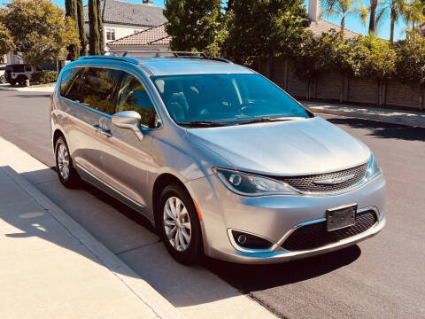 2019 Chrysler Pacifica Touring L