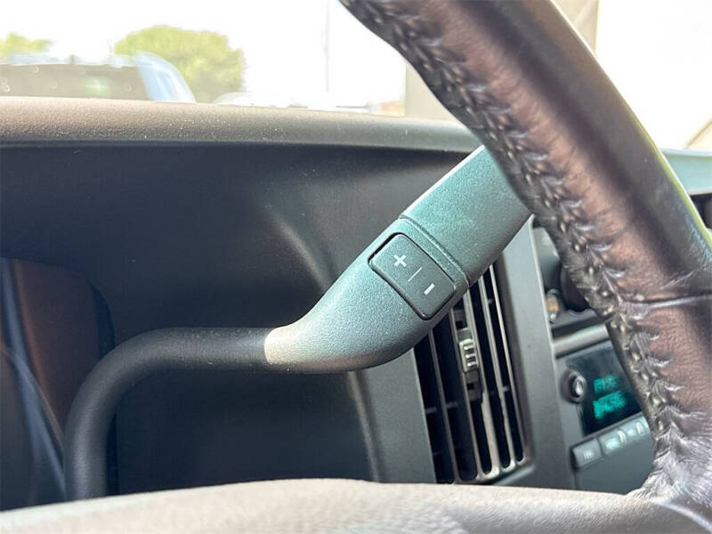 2023 Chevrolet Express 2500