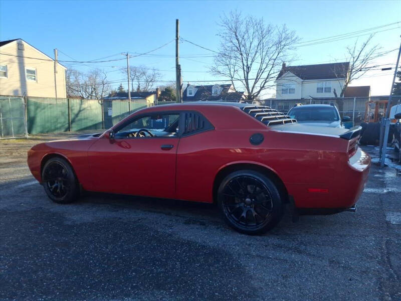 2012 Dodge Challenger SXT