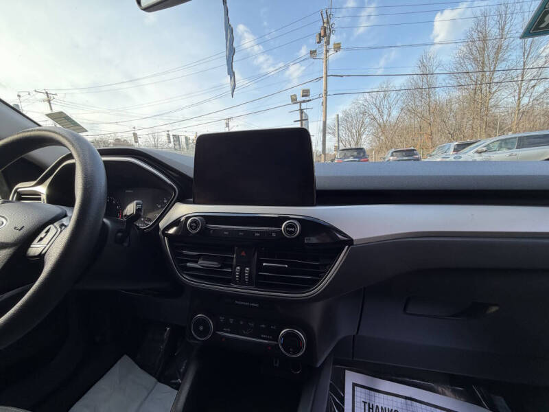 2020 Ford Escape SE