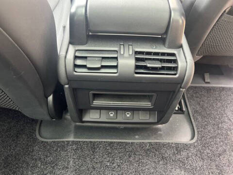 2025 Land Rover Defender 90 P400 X-Dynamic SE