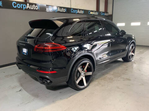 2017 Porsche Cayenne Turbo