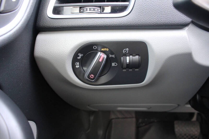 2018 Audi Q3 2.0T Premium