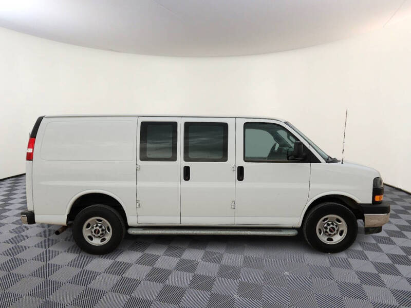 2024 GMC Savana 2500