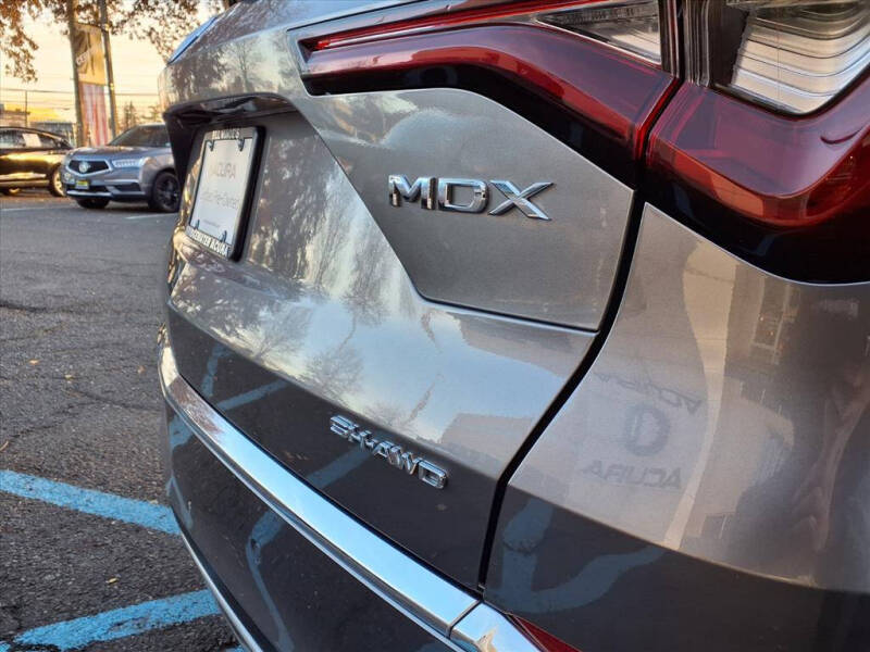 2025 Acura MDX SH-AWD w/Tech