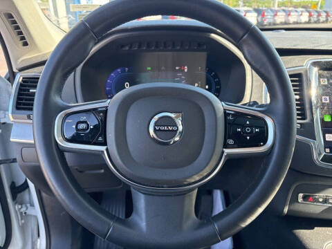 2023 Volvo XC90 B5 Core