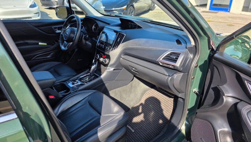 2023 Subaru Forester Touring