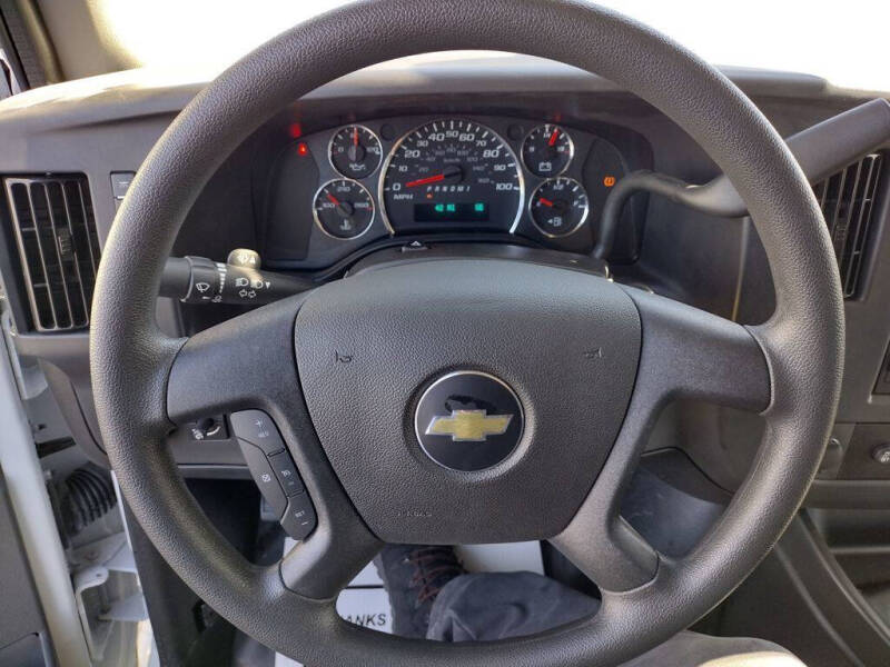 2025 Chevrolet Express 2500