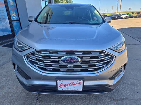 2022 Ford Edge Titanium