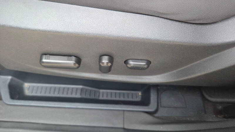 2017 Ford Escape SE - Photo 8