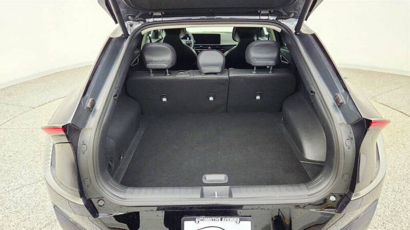2025 Kia EV6 Wind