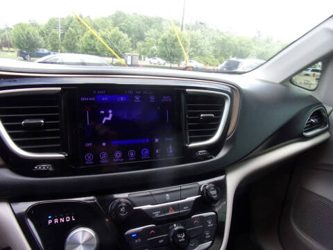 2017 Chrysler Pacifica Touring