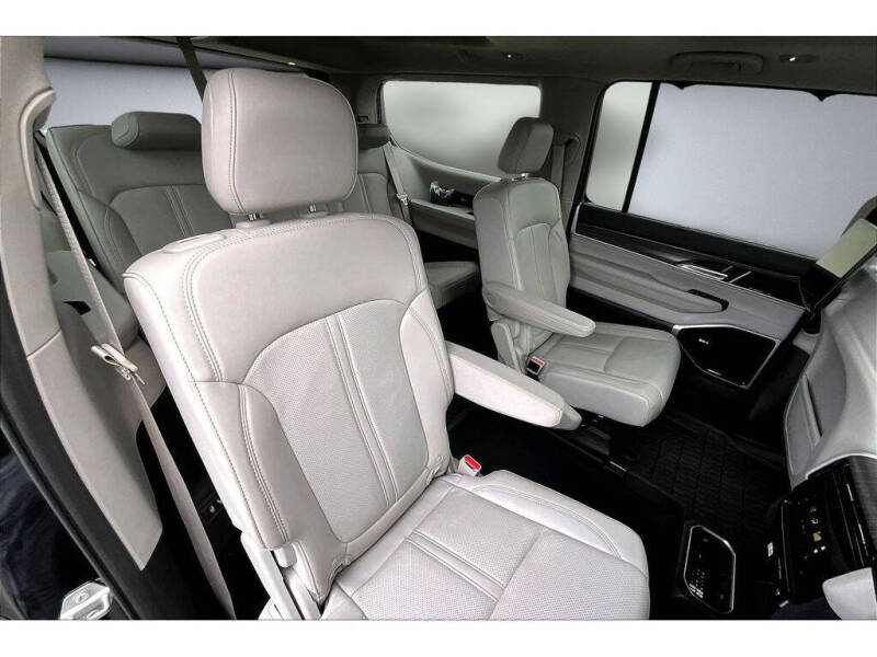 2024 Jeep Wagoneer Series III